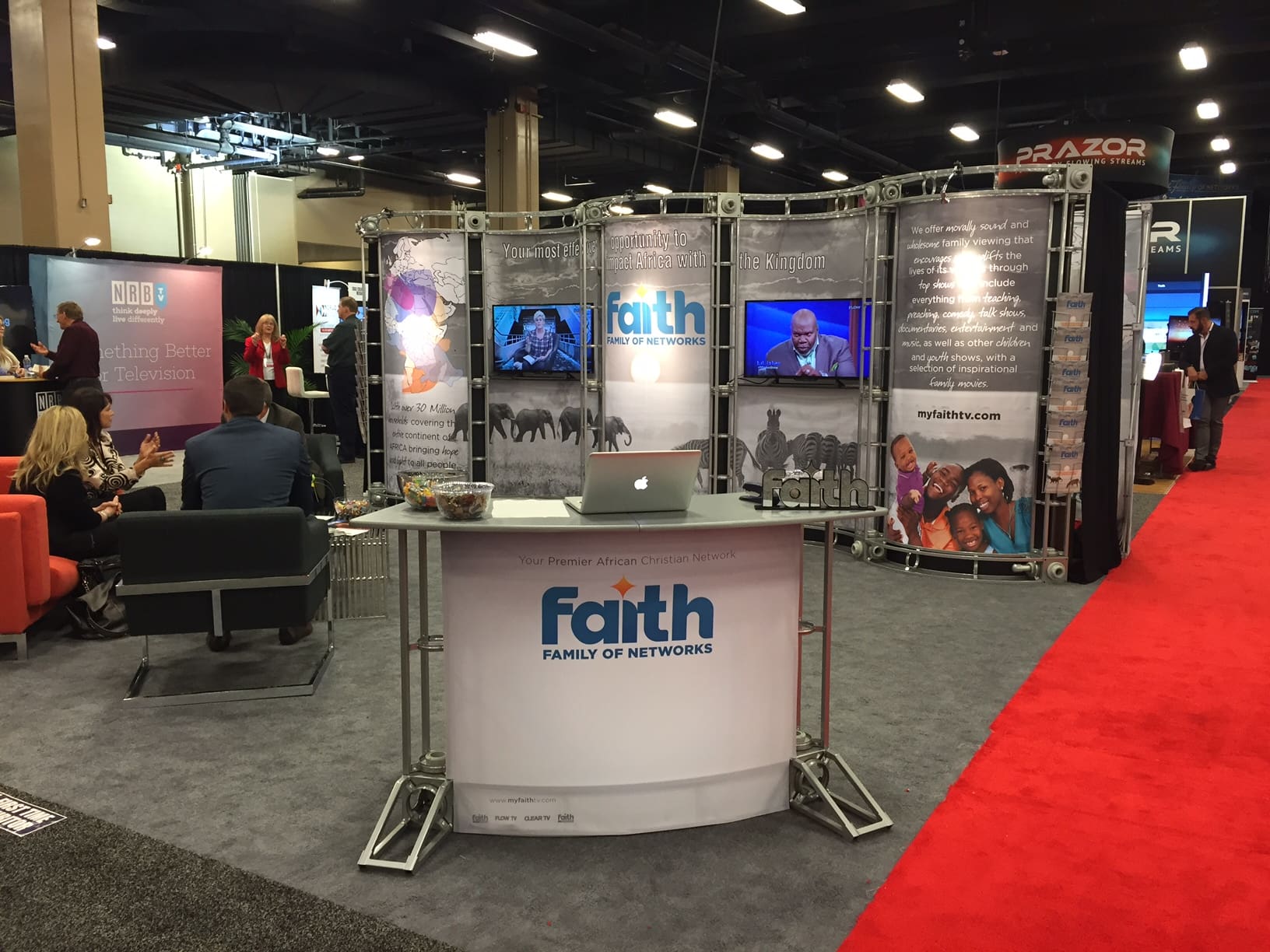 Truss system display and accessory tradeshow items. 12-Point SignWorks - Franklin TN
