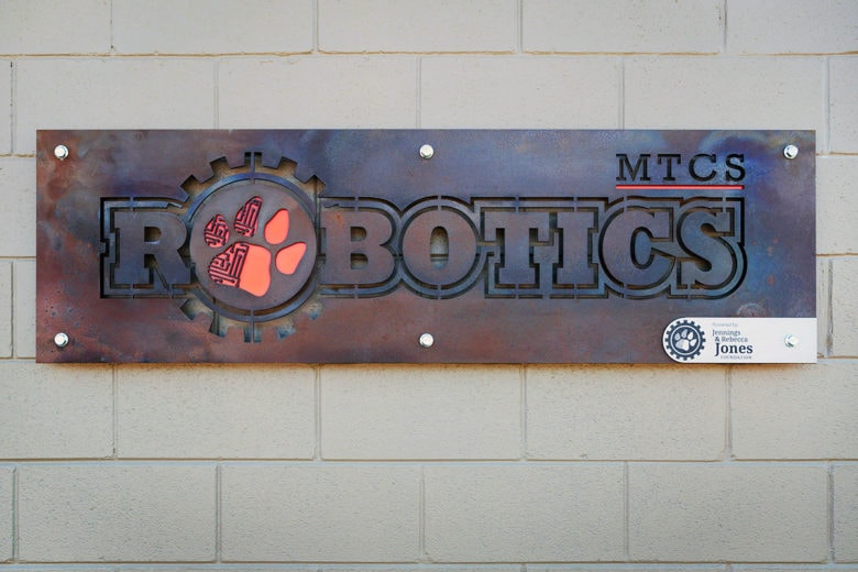 Custom metal sign for Middle Tennessee Christian School in Murfreesboro, TN by 12-Point SignWorks.